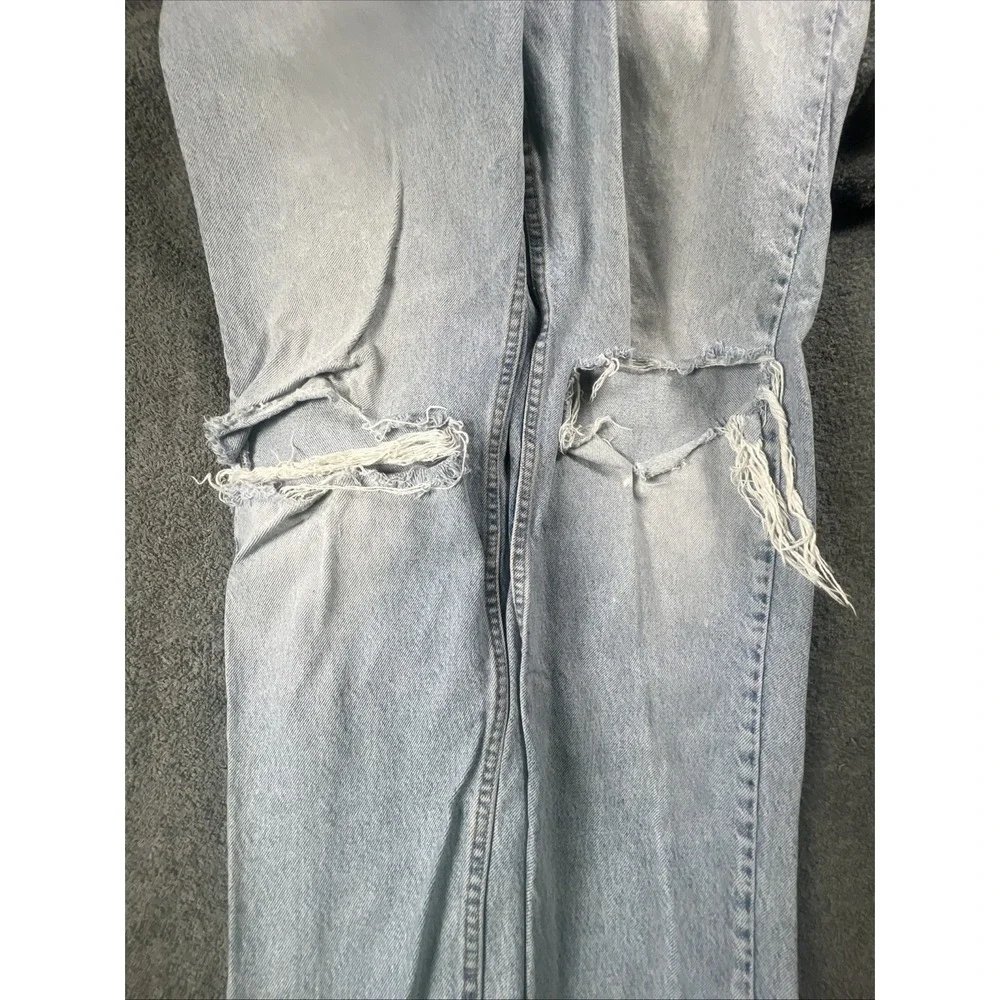Vintage 90s Levi's 550 Distressed Mens Jeans, 36W 34L, Relaxed Fit Tapered‎ Leg